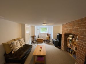 Basement Room (1)- click for photo gallery